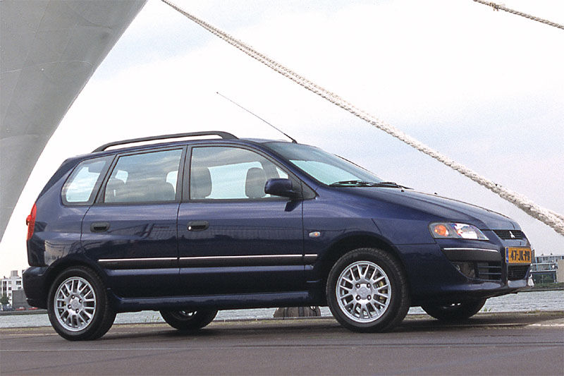 Mitsubishi Space Star 1.6 Family (2002) — Parts & Specs