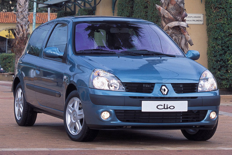 Chemie Verborgen ontrouw Renault Clio 1.6 16V Dynamique Luxe (2003) — Parts & Specs