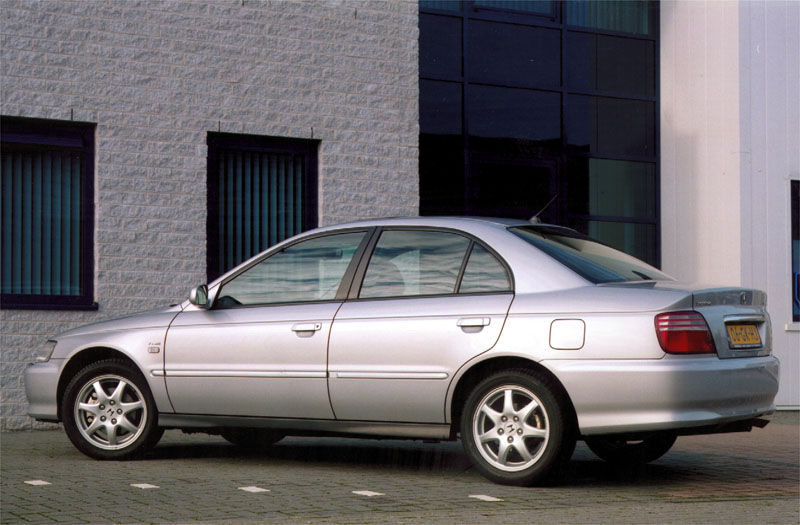 Honda Accord 1.8i ES (2001) — Parts & Specs